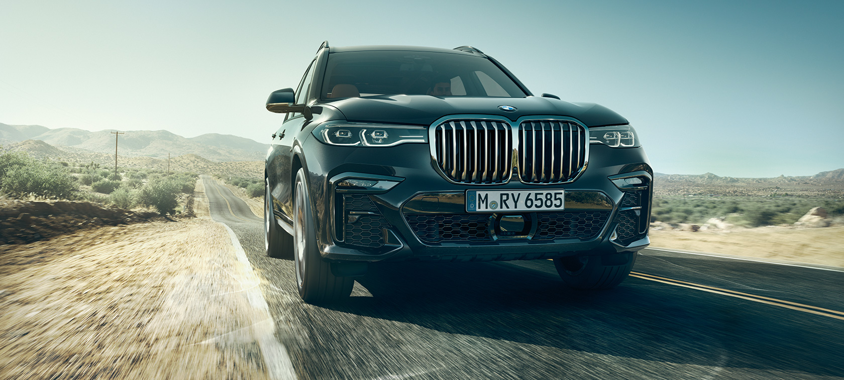 Perspectivă frontală asupra BMW X7 Perspectivă frontală asupra BMW X7
