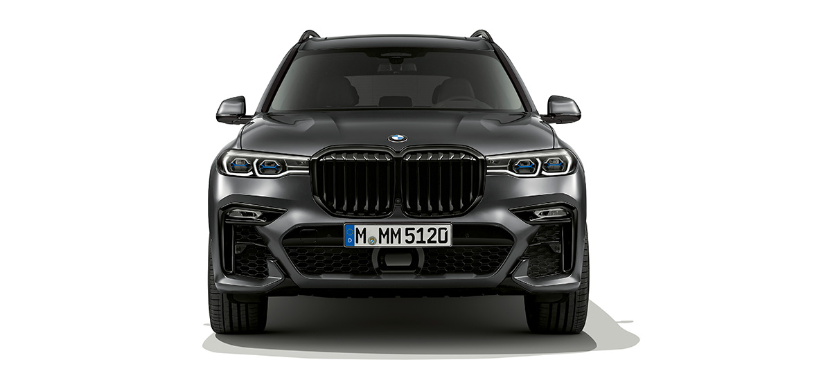 Imagine cu partea frontală a BMW X7 „Dark Shadow Edition” Imagine cu partea frontală a BMW X7 „Dark Shadow Edition”, G07