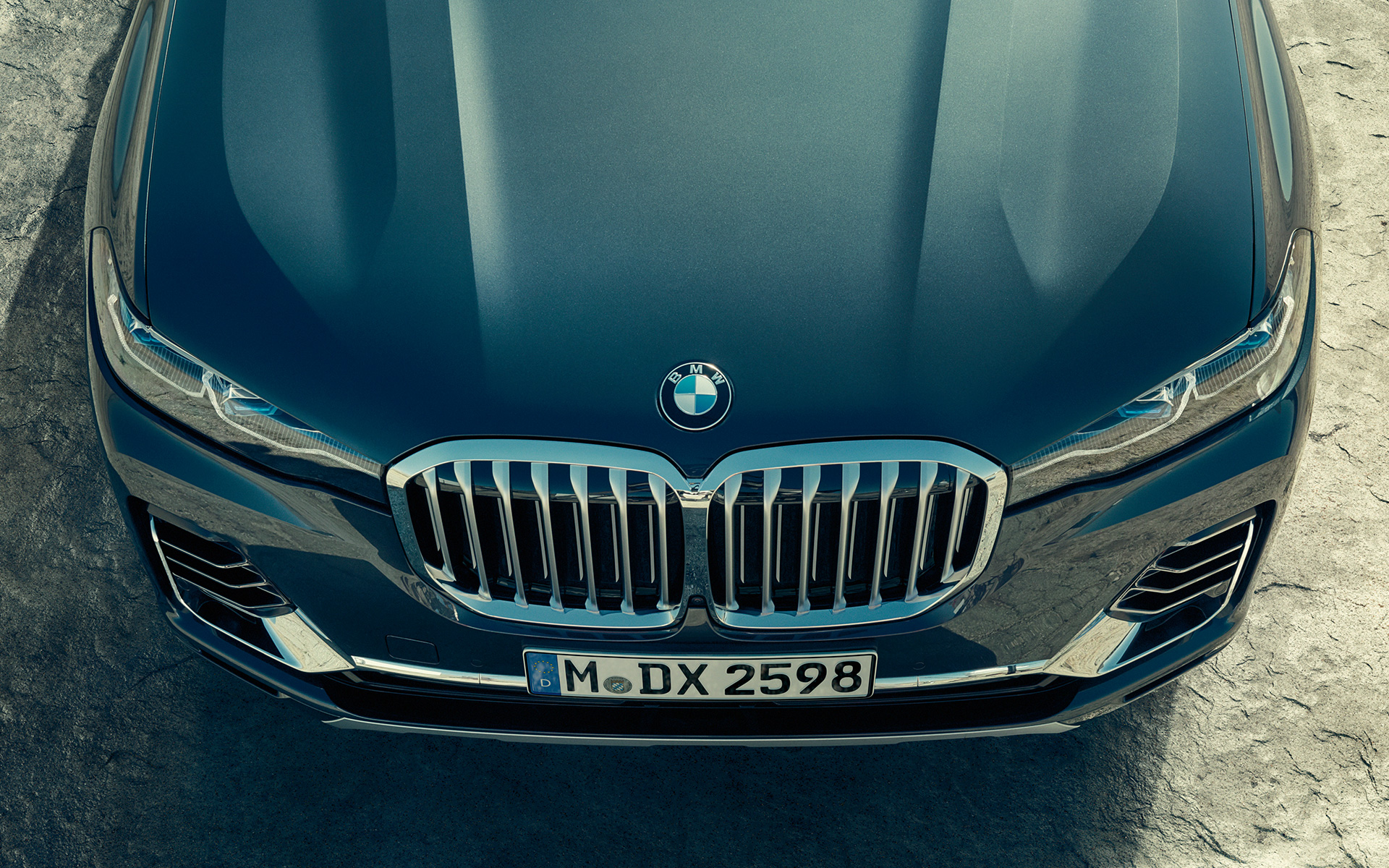 Imagine de sus cu grila frontală BMW a modelului BMW X7 G07 2019 Imagine de sus cu grila frontală BMW a modelului BMW X7 G07 2019