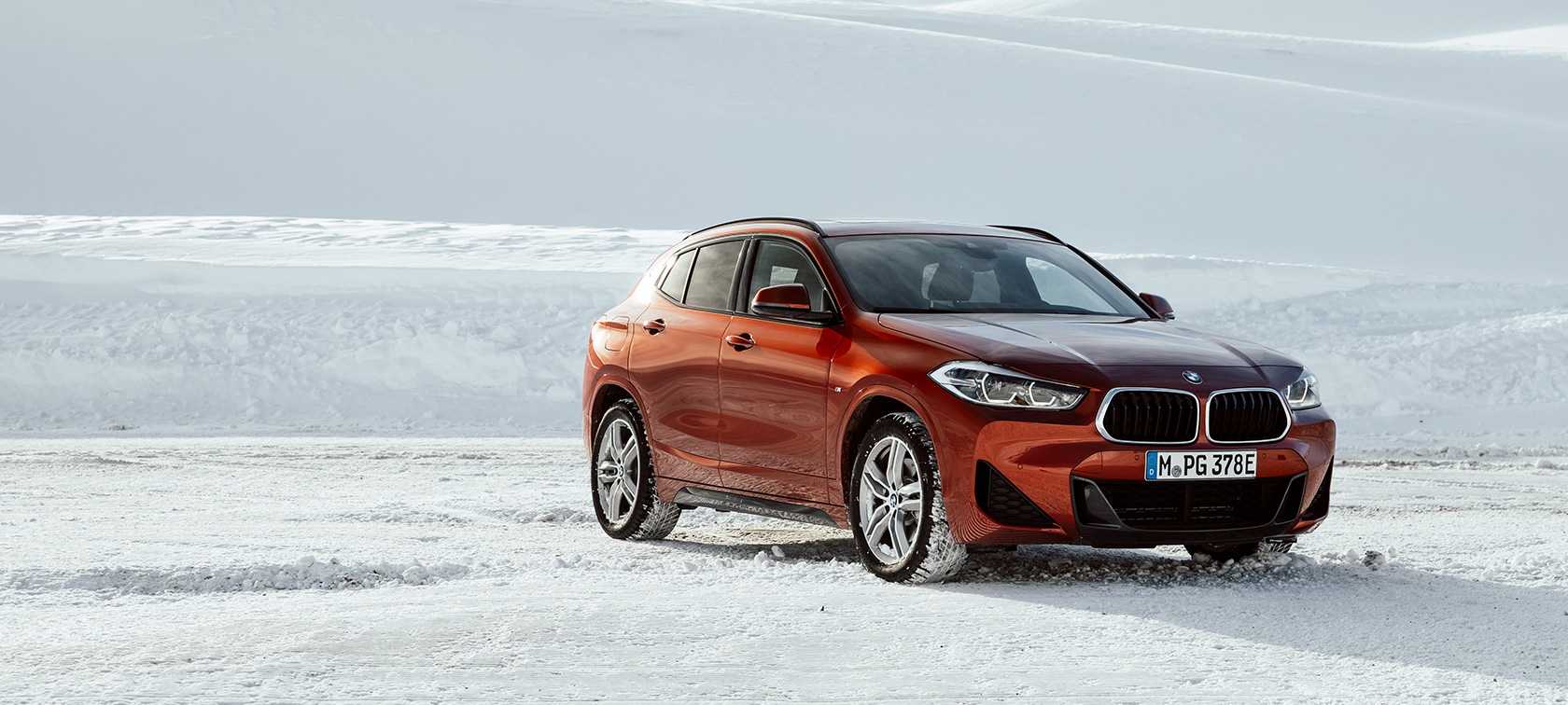 Imagine BMW X2, trei sferturi, lateral-faţă Imagine BMW X2, trei sferturi, lateral-faţă