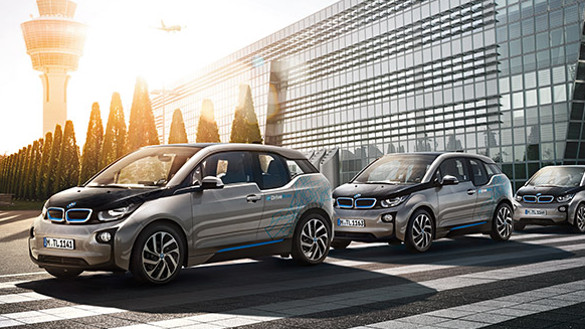 Imagine cu o flotă de automobile BMW i3. Imagine cu o flotă de automobile BMW i3.
