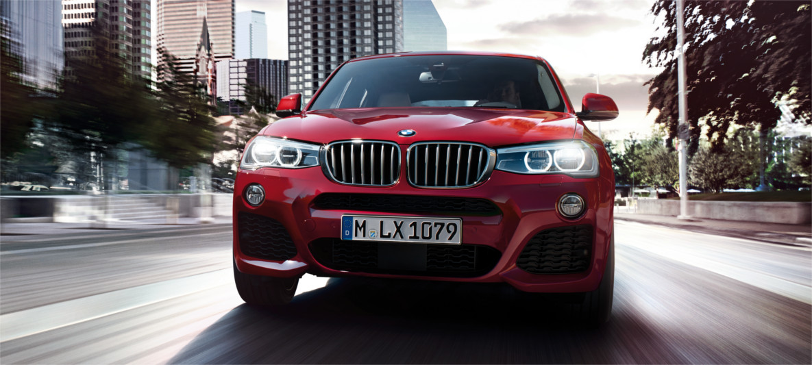 Imagine cu partea frontală a unui automobil BMW cu pachetul M Sport. Imagine cu partea frontală a unui automobil BMW cu pachetul M Sport.