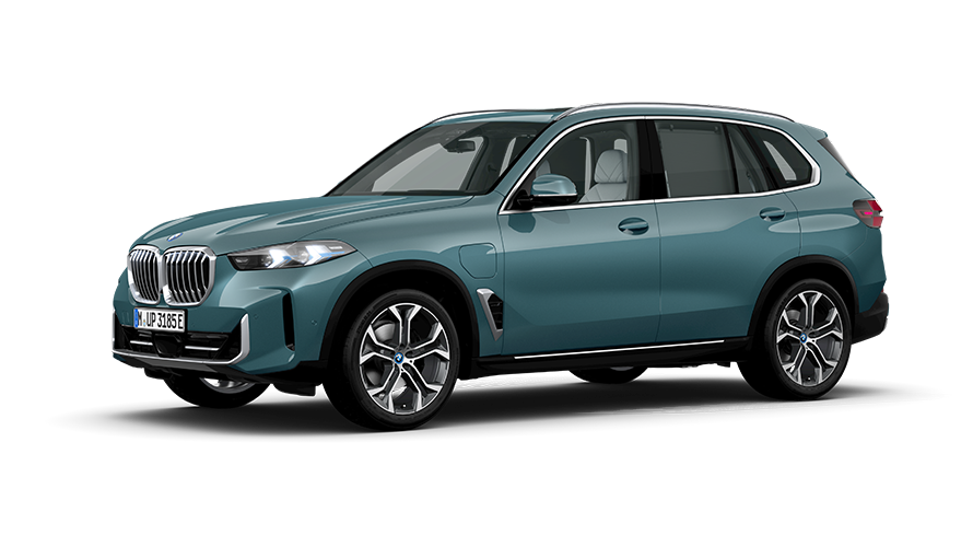 Imagine cu trei sferturi din partea frontală a BMW X5 xDrive50e PHEV Imagine din studio cu trei sferturi din partea frontală a BMW X5 xDrive50e PHEV