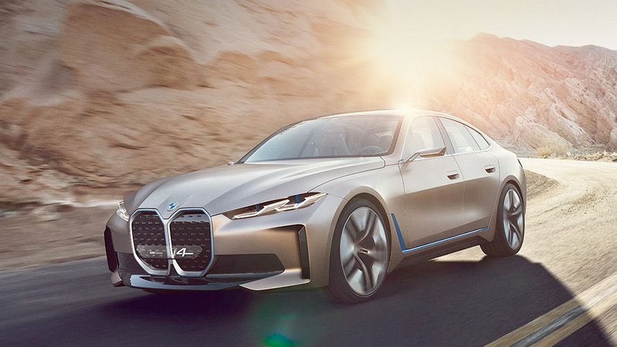 BMW Concept i4 Imagine cu trei sferturi din partea frontală a BMW Concept i4