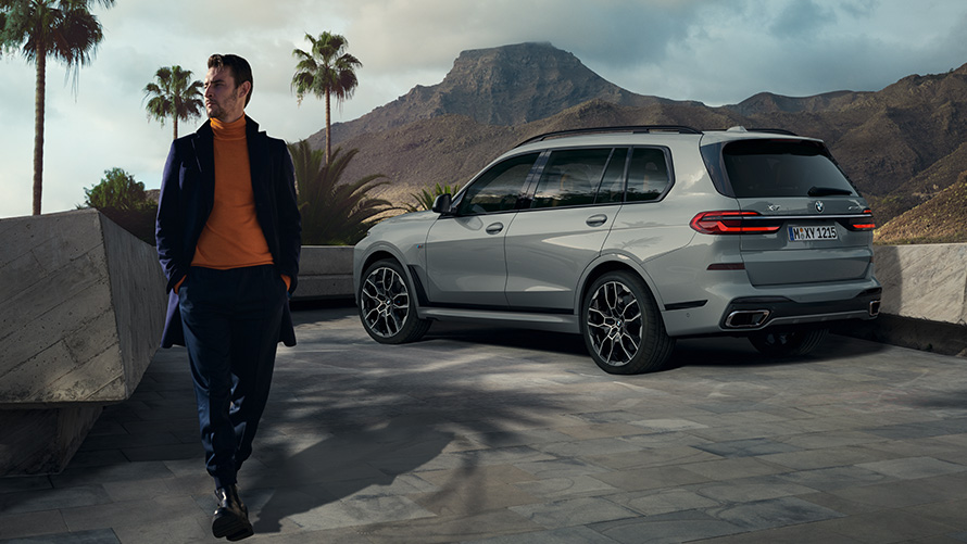 BMW X7, Parcare cu comandă de la distanţă Parcare cu comandă de la distanţă, BMW X7