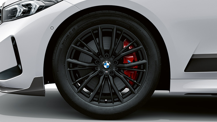 Jante M Performance din aliaj uşor de 18”, tip 796 M Accesorii BMW M Performance Jante M Performance din aliaj uşor de 18”, tip 796 M Accesorii BMW M Performance imagine în prim plan