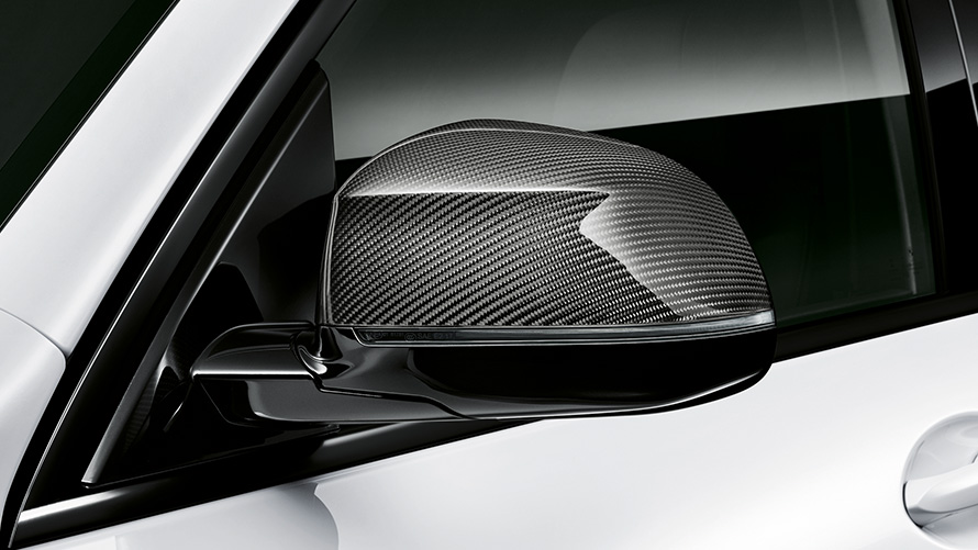Capace M Performance din fibră de carbon pentru oglinzile exterioare Accesorii BMW M Performance Capace din fibră de carbon pentru oglinzile exterioare M Performance