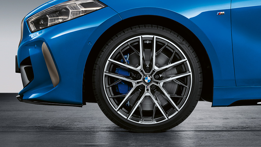 Jante BMW M Performance Double-spoke, tip 555 M, bicolore, seturi de roţi BMW pentru vară Jante BMW M Performance Double-spoke, tip 555 M, bicolore, seturi de roţi BMW pentru vară