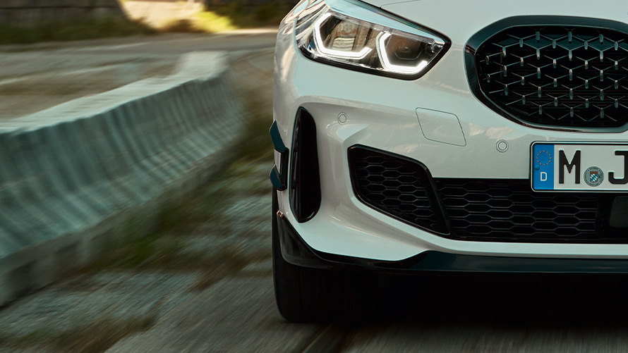 Splitter faţă BMW M Performance negru Imagine cu splitter-ul faţă BMW M Performance negru, oferte de vară BMW