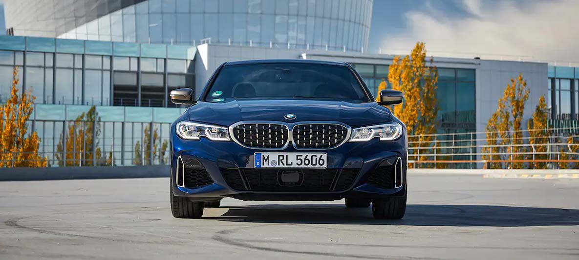 BMW SERIA 3 SEDAN