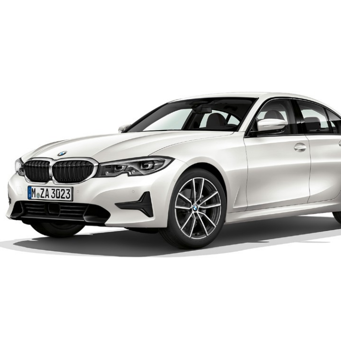 BMW Seria 3 Sedan model Sport Line. Imagine din lateral cu BMW Seria 3 Sedan model Sport Line staţionând.