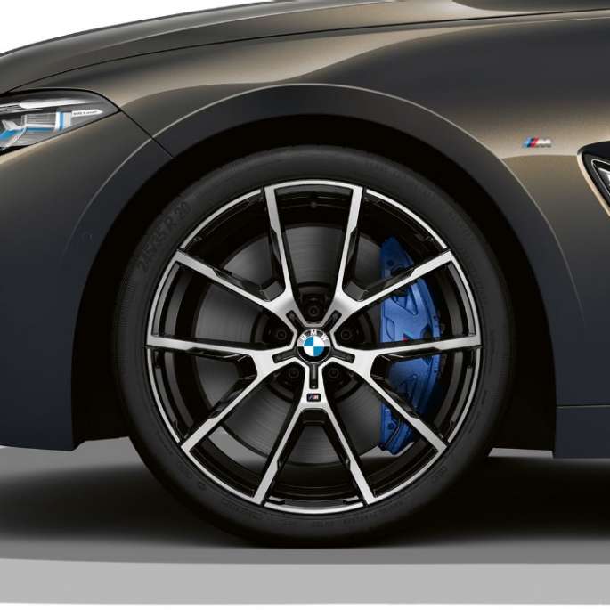 Jante M din aliaj uşor de 20” Y-spoke, tip 728 M ale BMW M850i xDrive în Gri Dravit metalizat. Jante M din aliaj uşor de 20” Y-spoke, tip 728 M ale BMW M850i xDrive în Gri Dravit metalizat.